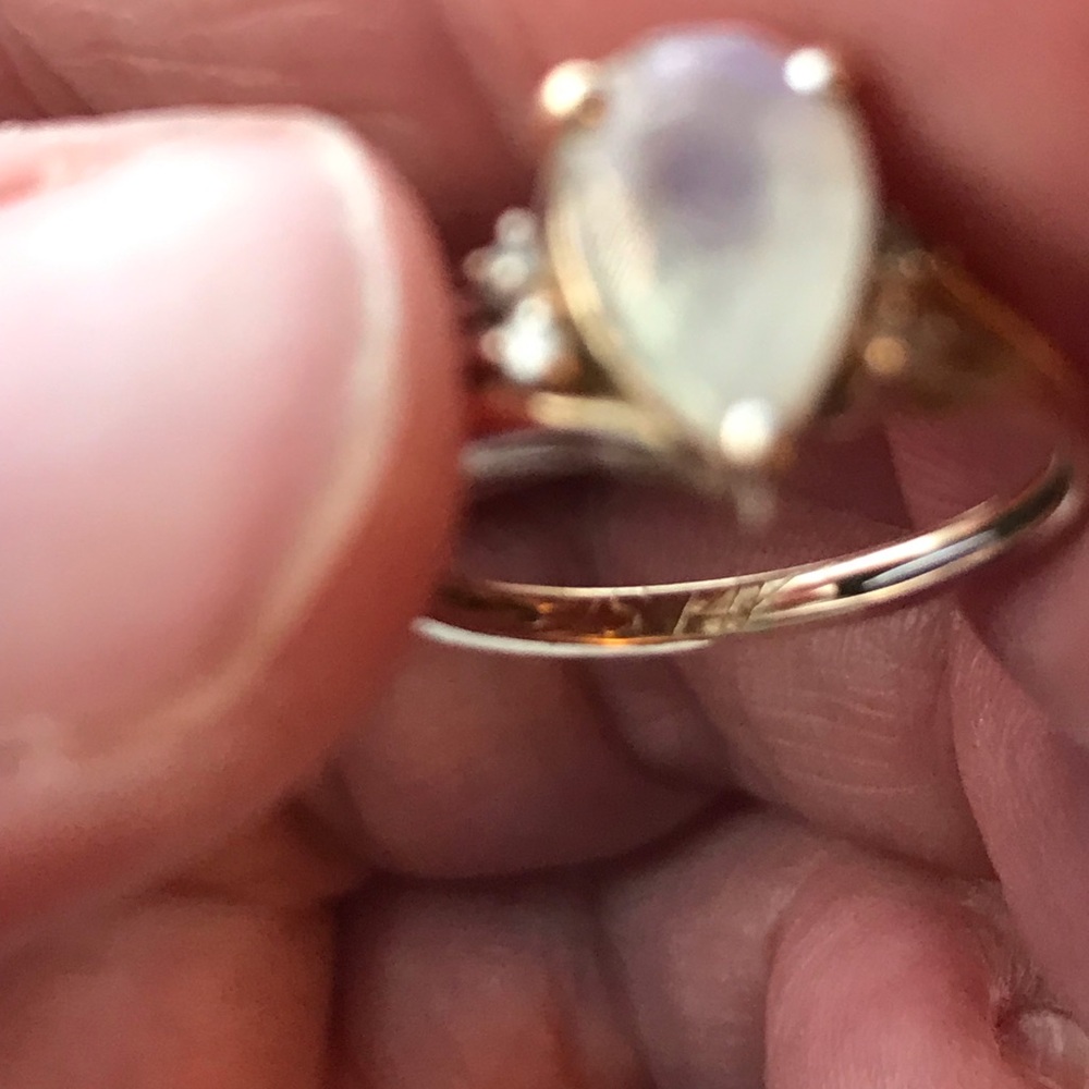 14k gold moonstone and diamond ring size 6.5 - Picture 6 of 10